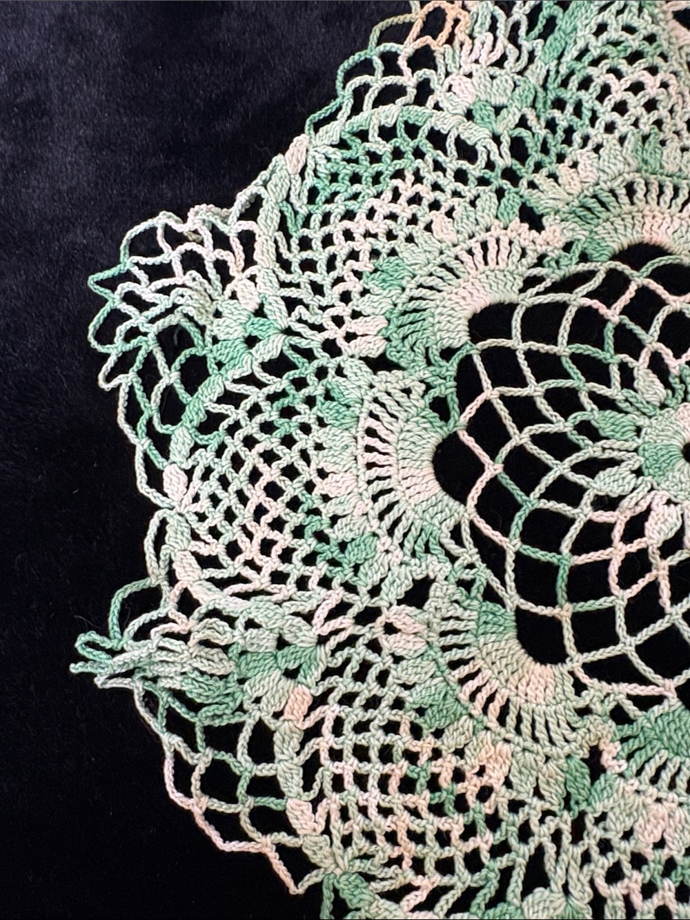 Doilies - Picture 13 of 14